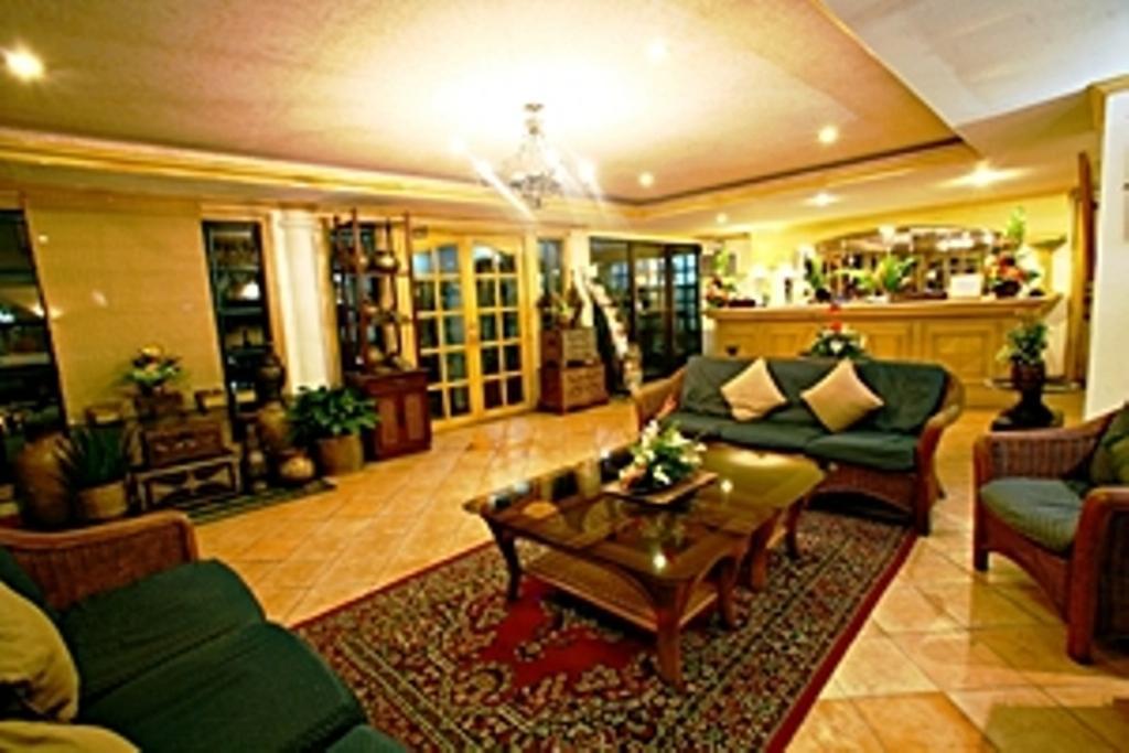 Villa Margarita Hotel Davao Exterior photo